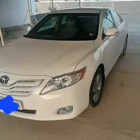 Toyota Camry 2011