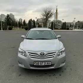 Toyota Camry 2010