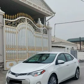 Toyota Corolla 2015