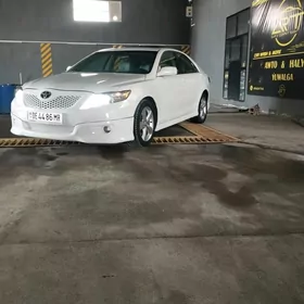 Toyota Camry 2011