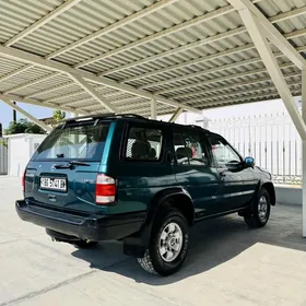 Nissan Pathfinder 1997