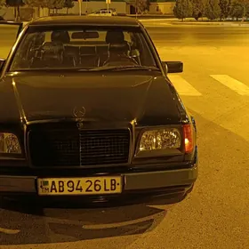 Mercedes-Benz 300E 1993