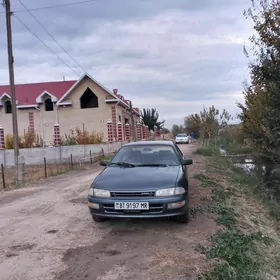 Toyota Carina 1993