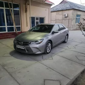 Toyota Camry 2017