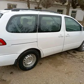 Toyota Sienna 2001