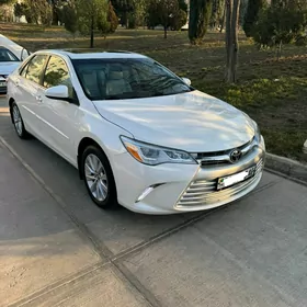 Toyota Camry 2015