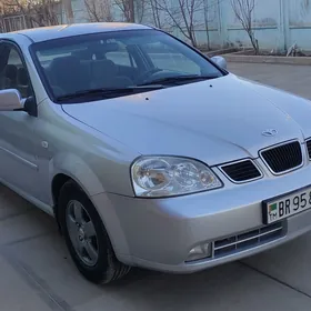 Daewoo Lacetti 2003