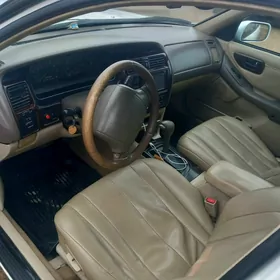 Toyota Avalon 1999