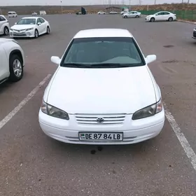 Toyota Camry 1998