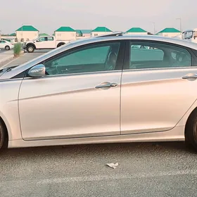 Hyundai Sonata 2011