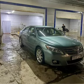 Toyota Camry 2011