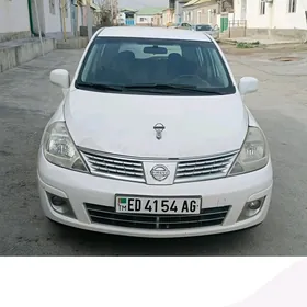 Nissan Versa 2010