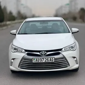 Toyota Camry 2017