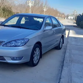 Toyota Camry 2004