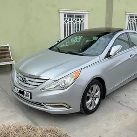 Hyundai Sonata 2011