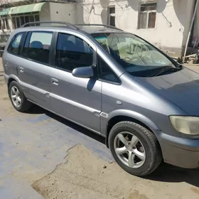 Opel Zafira 2004