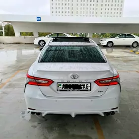 Toyota Camry 2018