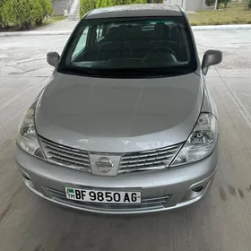 Nissan Versa 2010