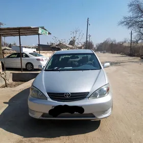 Toyota Camry 2004