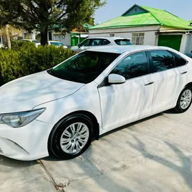 Toyota Camry 2016