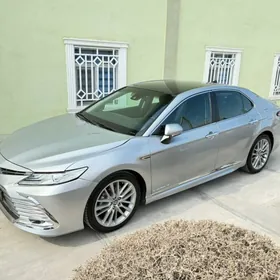 Toyota Camry 2018