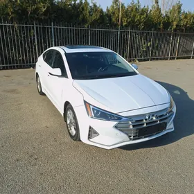 Hyundai Elantra 2019