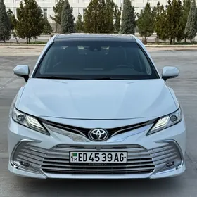 Toyota Camry 2022