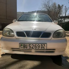 Daewoo Lanos 1999