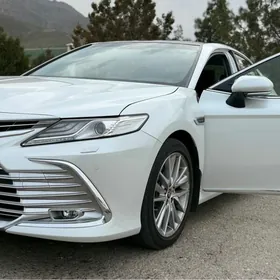 Toyota Camry 2022