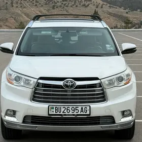 Toyota Highlander 2016