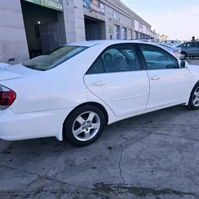 Toyota Camry 2004