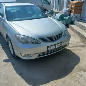 Toyota Camry 2004