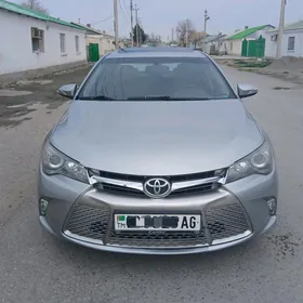 Toyota Camry 2016