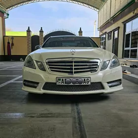 Mercedes-Benz E350 2011