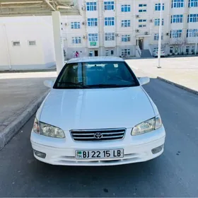 Toyota Camry 2000