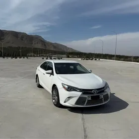 Toyota Camry 2015