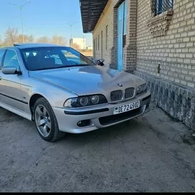 BMW E39 2002