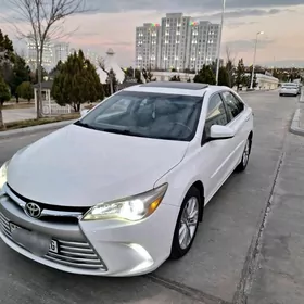 Toyota Camry 2017