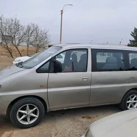 Hyundai H-1 1999