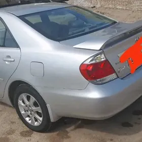 Toyota Camry 2004