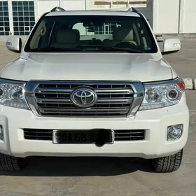 Toyota Land Cruiser 2010