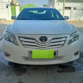 Toyota Camry 2010