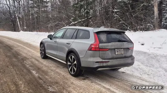 Volvo uniwersal görnüşli awtoulaglaryň önümçiligini bes edýär