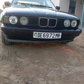 BMW 525 1990