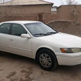 Toyota Camry 1999