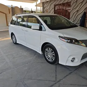 Toyota Sienna 2017