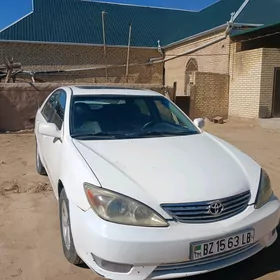 Toyota Camry 2004