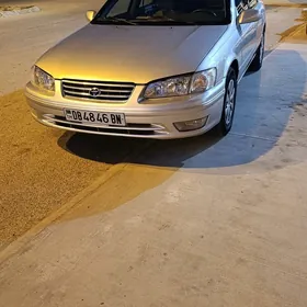 Toyota Camry 2001