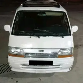 Toyota Hiace 1990