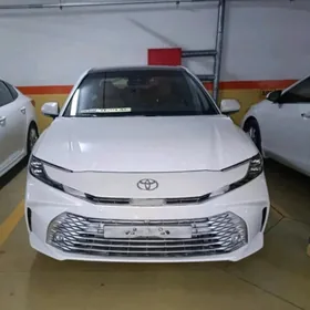 Toyota Camry 2025